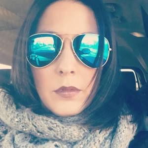 Meet your Posher, Carrie